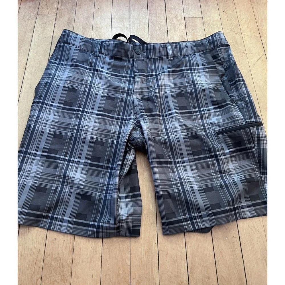 Mens North Face Plaid Swim Trunks Size 38, No Liner Grey Black